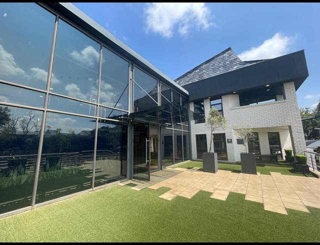 150M² OFFICE TO LET IN HURLINGHAM